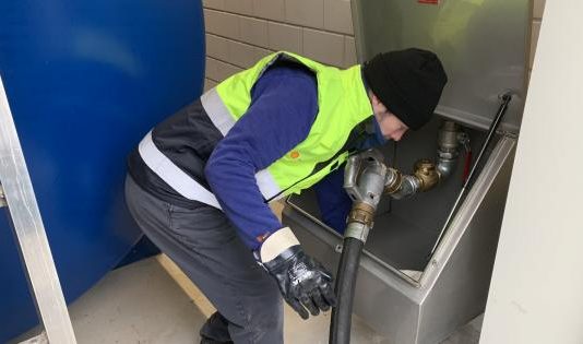 BIT-blogs – Bijtanken van de dieseltanks van onze datacenters