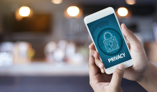 Nieuws & Blogs – Hoe gaan we om met zakelijke (persoons)gegevens in de privésfeer?