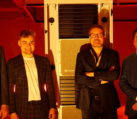 Eerste NVIDIA DGX B200 supercomputers van Nederland staan in Rotterdam Eerste NVIDIA DGX B200 supercomputers van Nederland staan in Rotterdam